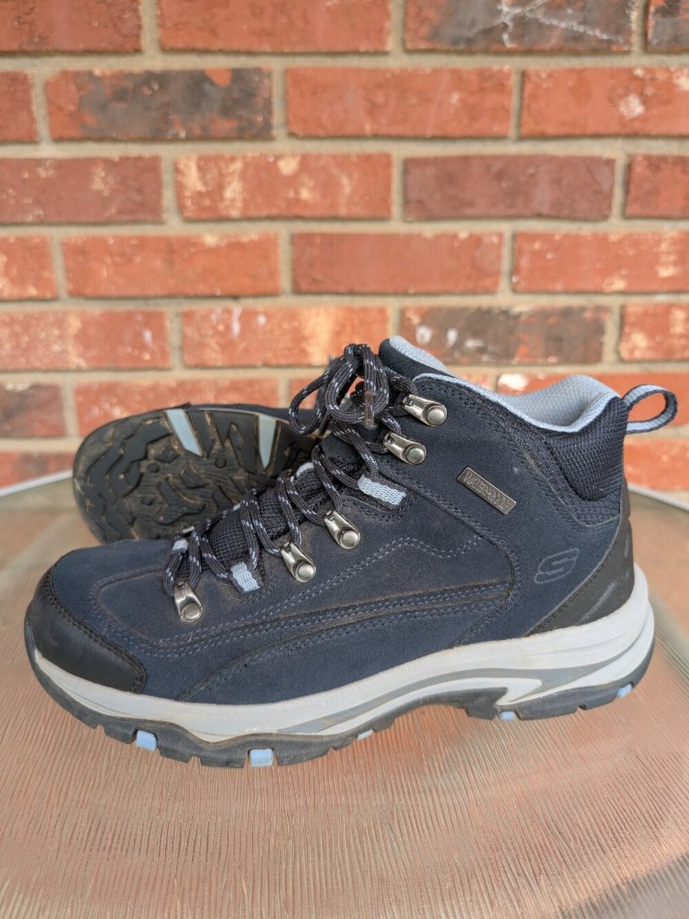 Women's Sketchers Trego Leather Waterproof Hiking Boots Size 9.5